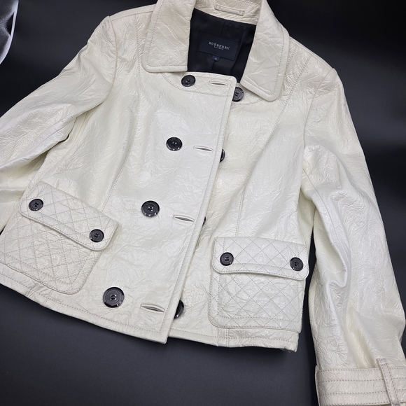 Burberry Women's Cream Double-Breasted Jacket - Picture 2 of 10